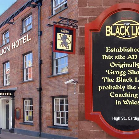 The Black Lion Hotel คาร์ดิแกน ภายนอก รูปภาพ